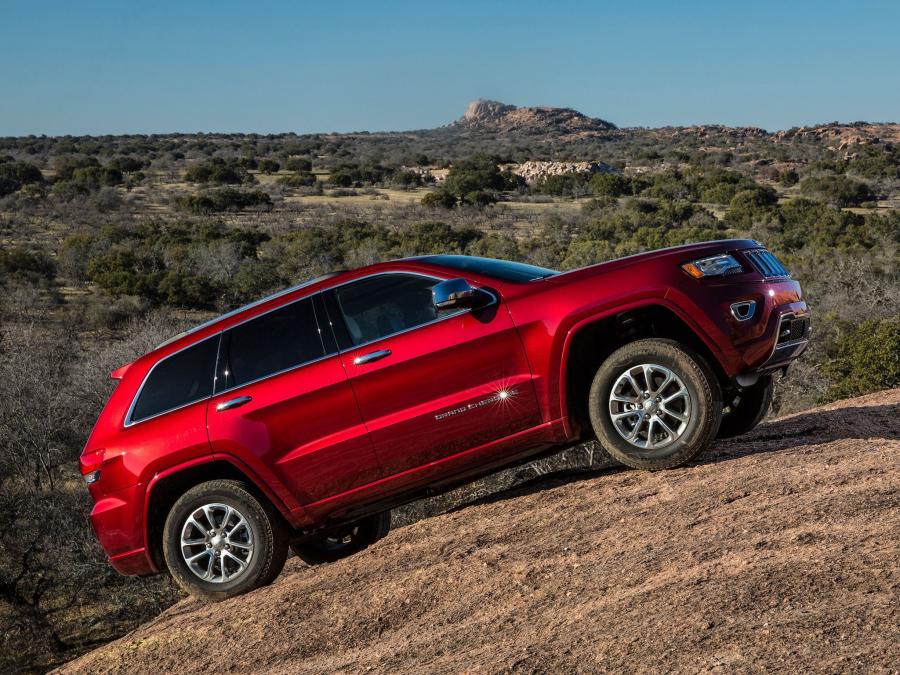  Jeep Grand Cherokee Overland 2013 года  (фото 2 из 20)